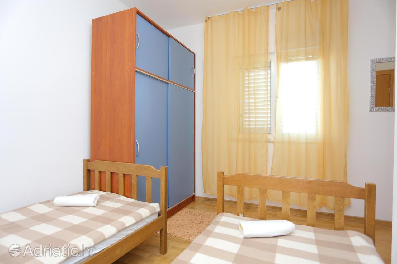 Apartments Luciano Сегет-Враниця Екстер'єр фото