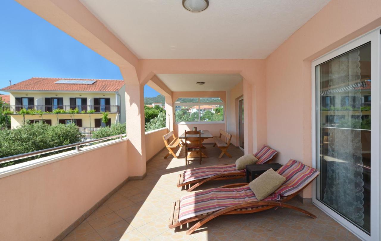 Apartments Luciano Сегет-Враниця Екстер'єр фото