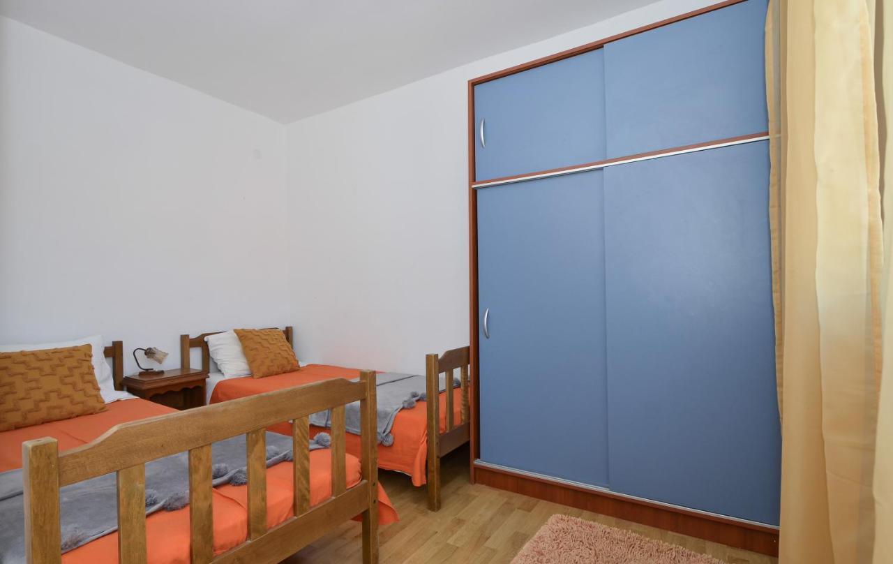 Apartments Luciano Сегет-Враниця Екстер'єр фото