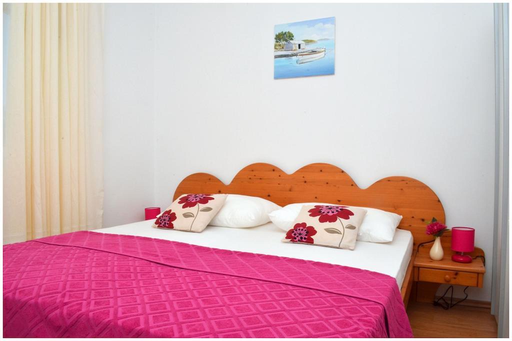 Apartments Luciano Сегет-Враниця Номер фото