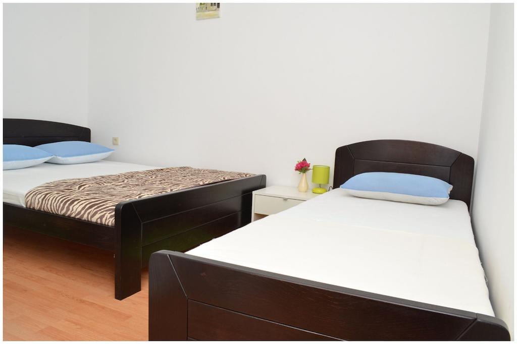 Apartments Luciano Сегет-Враниця Екстер'єр фото